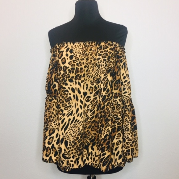 NWOT! CHICME Leopard Off-Shoulder Flare Sleeve Top - Picture 2 of 5